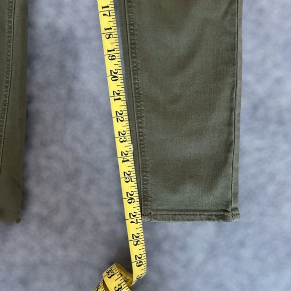 NWOT Old Navy Rockstar Super Skinny Jeans, Olive (6) - Picture 7 of 9